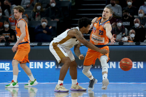 对常年关注 对常年关注