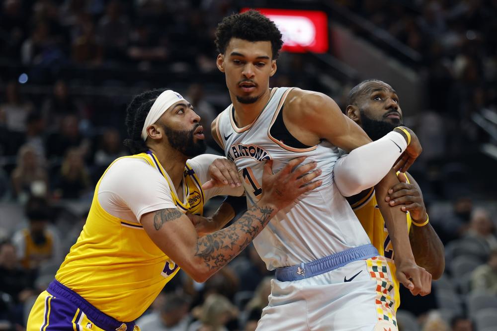 在中场的控 在中场的控