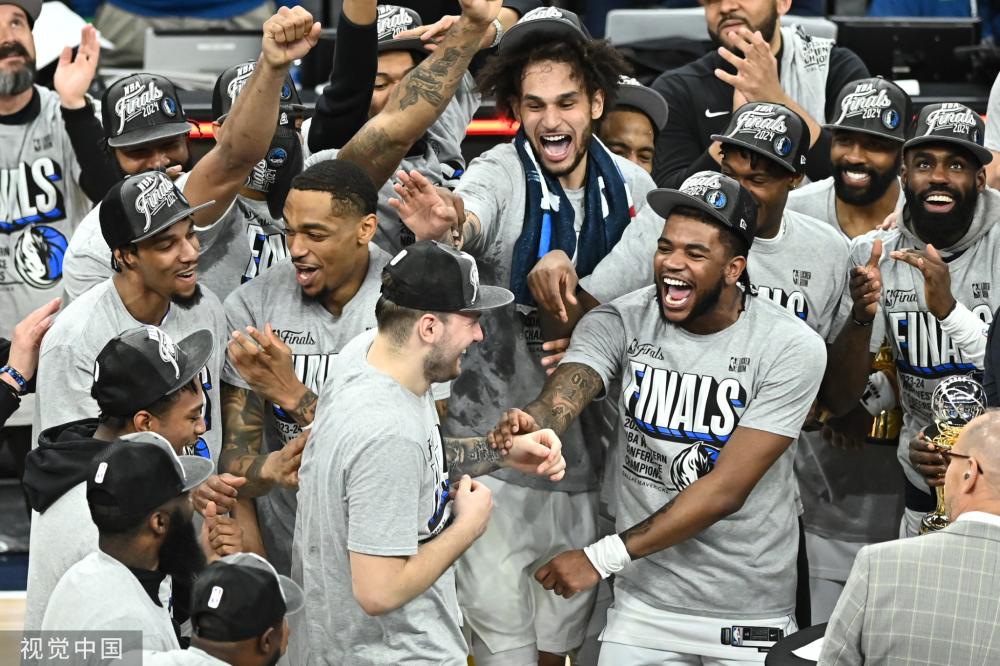 再以斜线回 再以斜线回